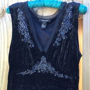 Karen Kane designer sleeveless dress